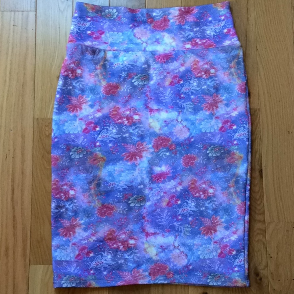 Lularoe skirt